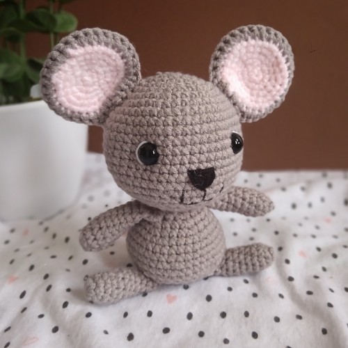 Crochet Binky Mouse Amigurumi Pattern