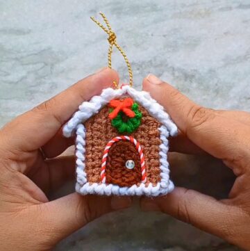 Crochet Amigurumi Gingerbread House Pattern (1)